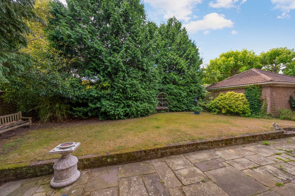 Property photo 3 of 14