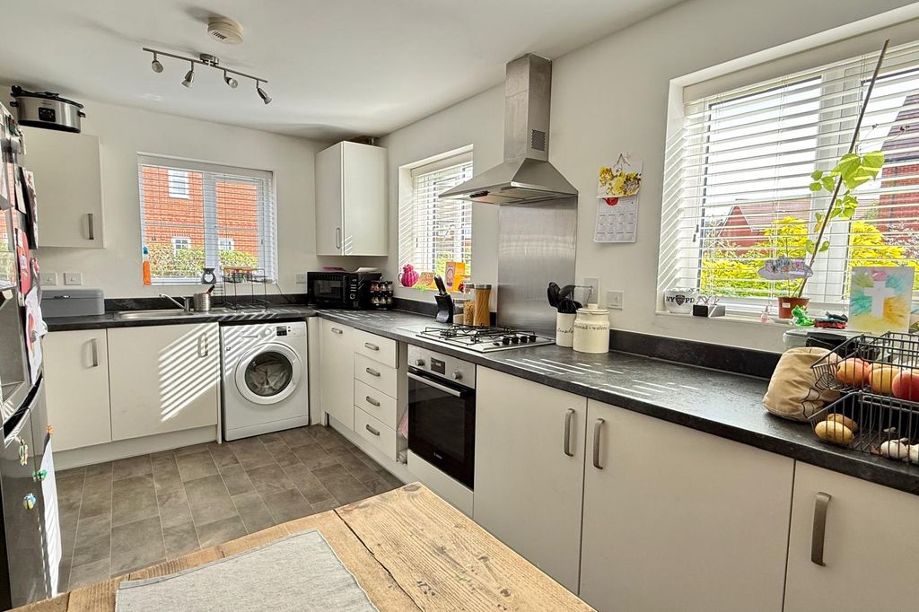 Property photo 3 of 14 Gallery