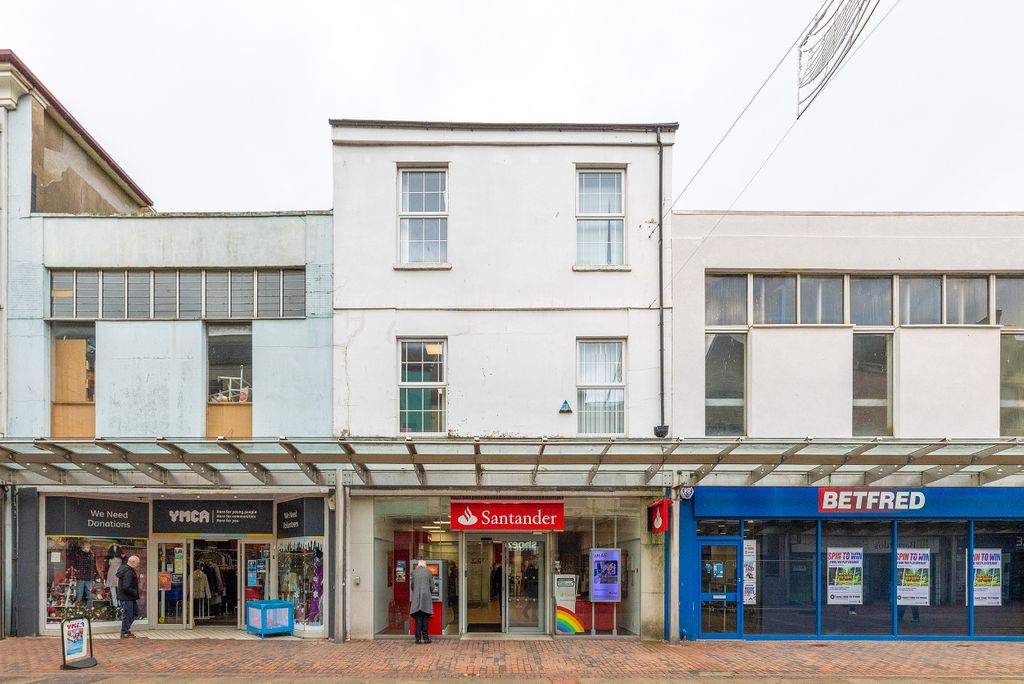 Property photo 1 of 11