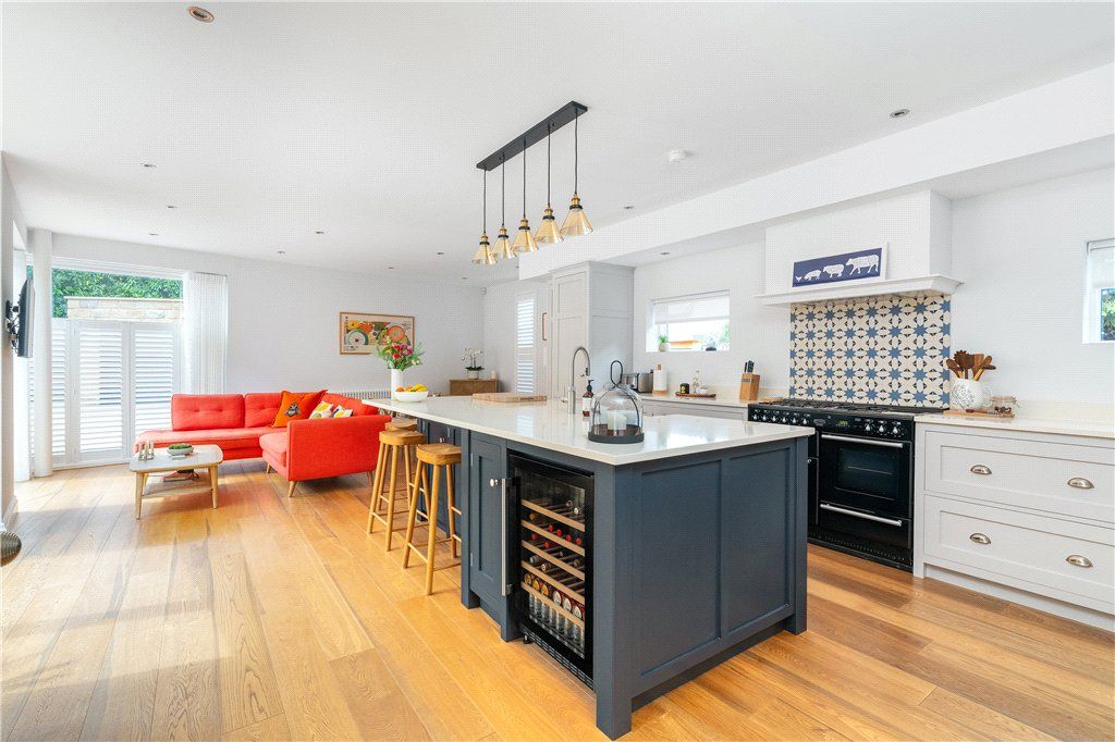 Property photo 3 of 24 Family Kitchen
