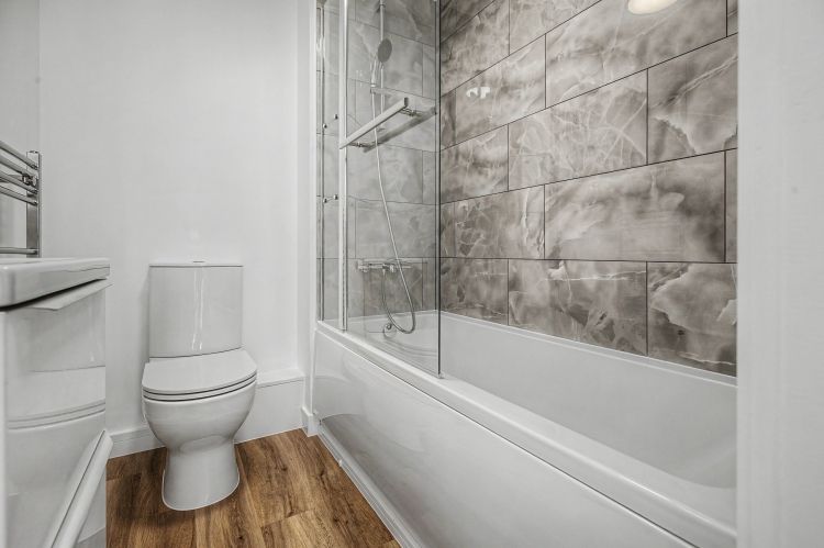 Property photo 3 of 8 327812