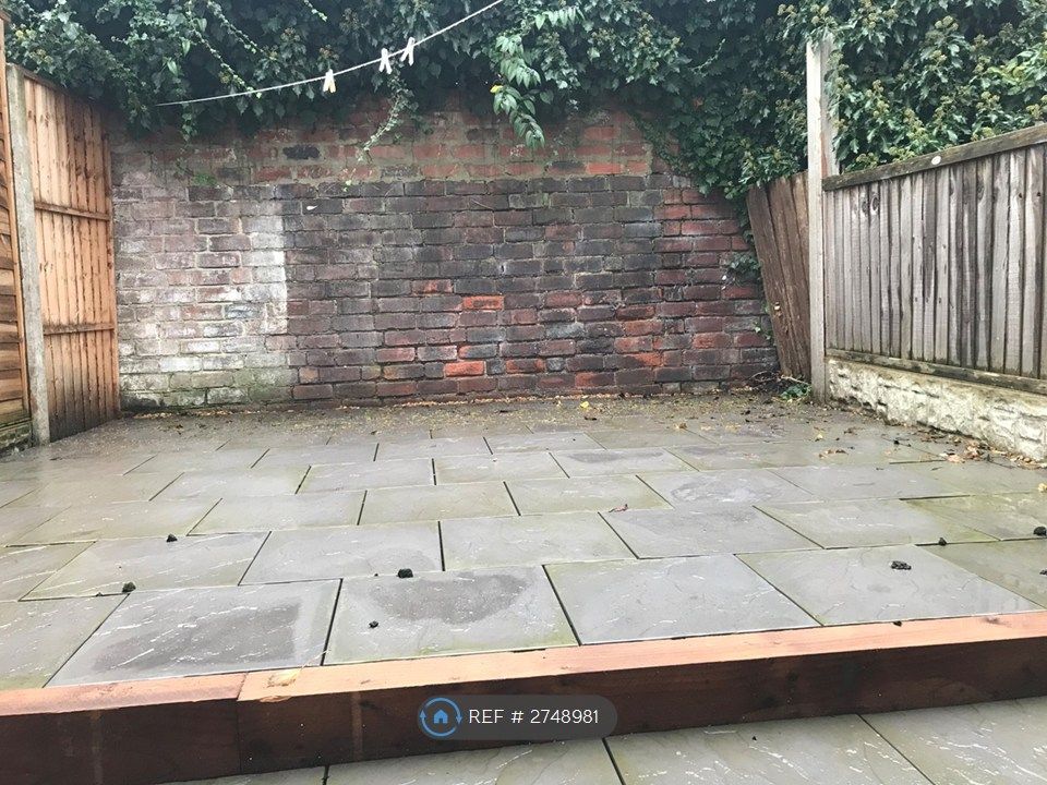 Property photo 2 of 10 Rear Courtyard