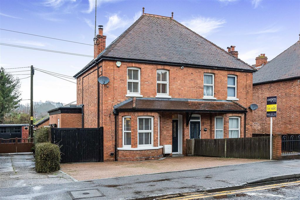 Property photo 1 of 30 Front