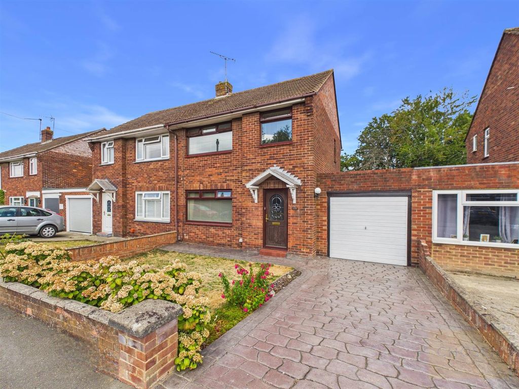 Property photo 1 of 13