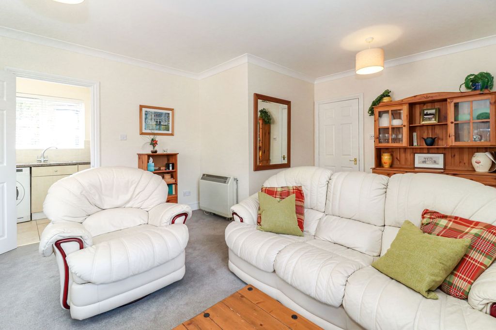 Property photo 3 of 16