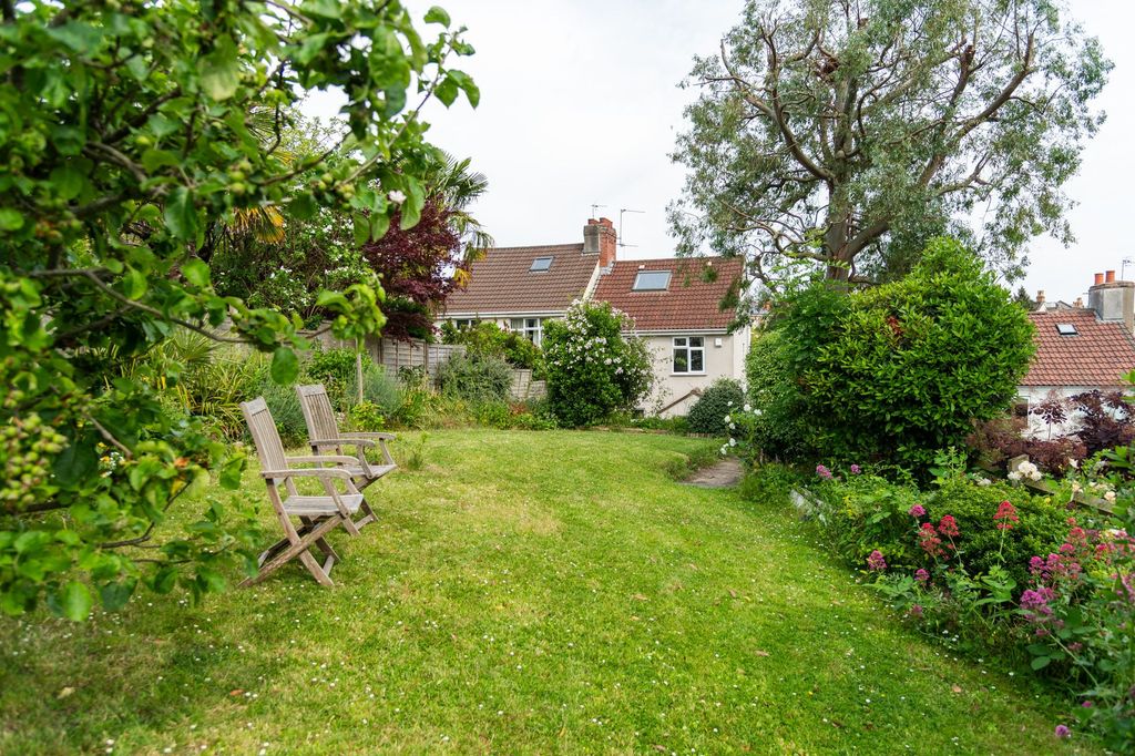 Property photo 1 of 22