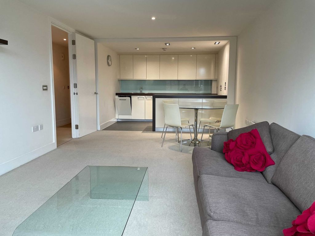 Property photo 2 of 12