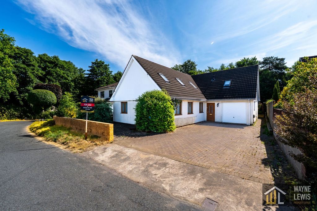 Property photo 1 of 53