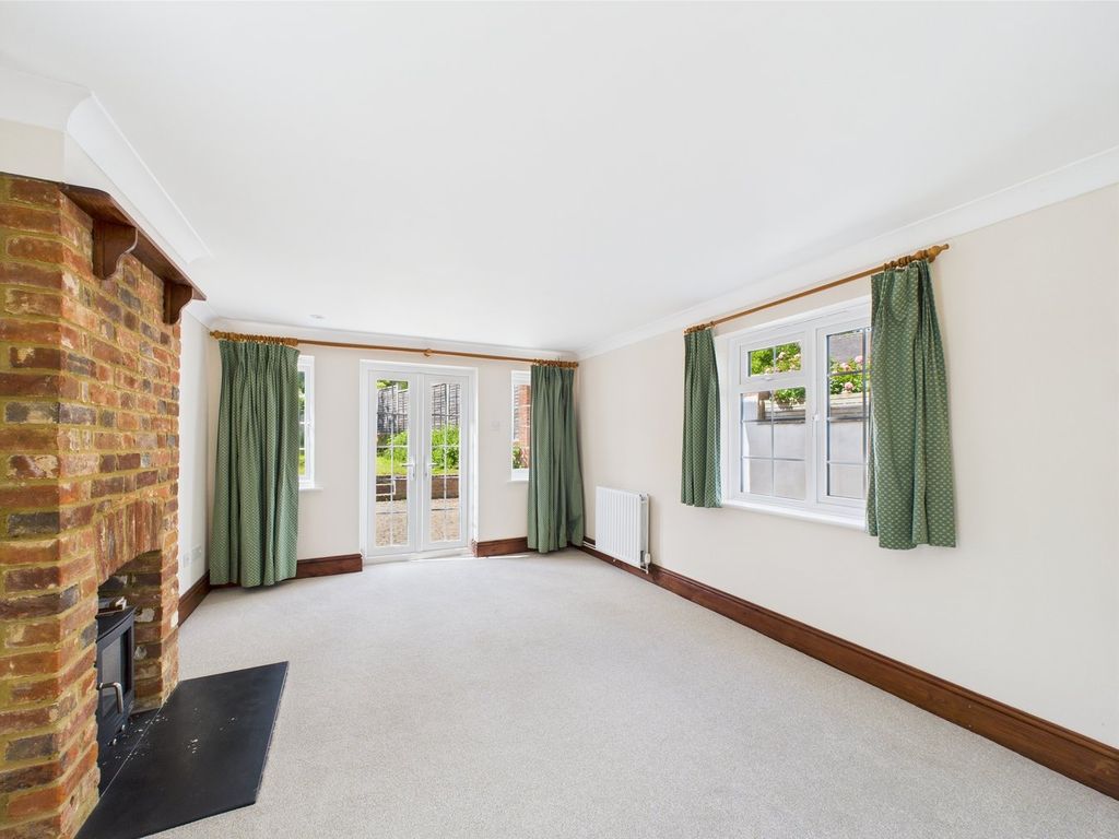 Property photo 2 of 24