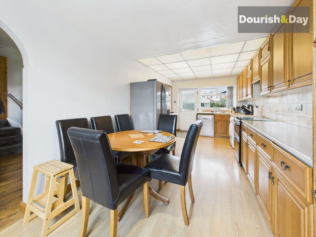 Property photo 2 of 12 Kitchen / Diner
