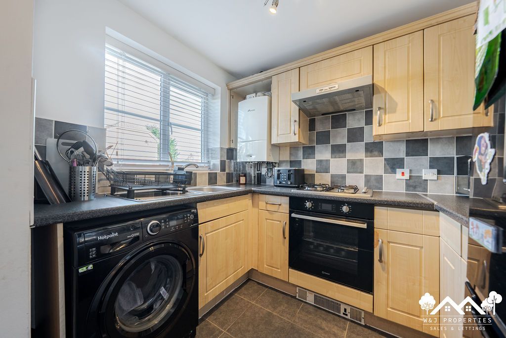 Property photo 3 of 23