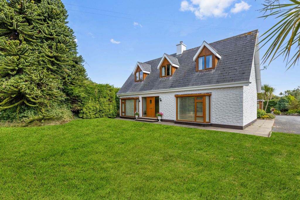 Property photo 2 of 45