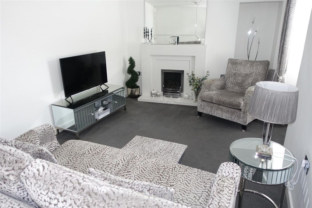 Property photo 3 of 8 Lounge 1.Jpg