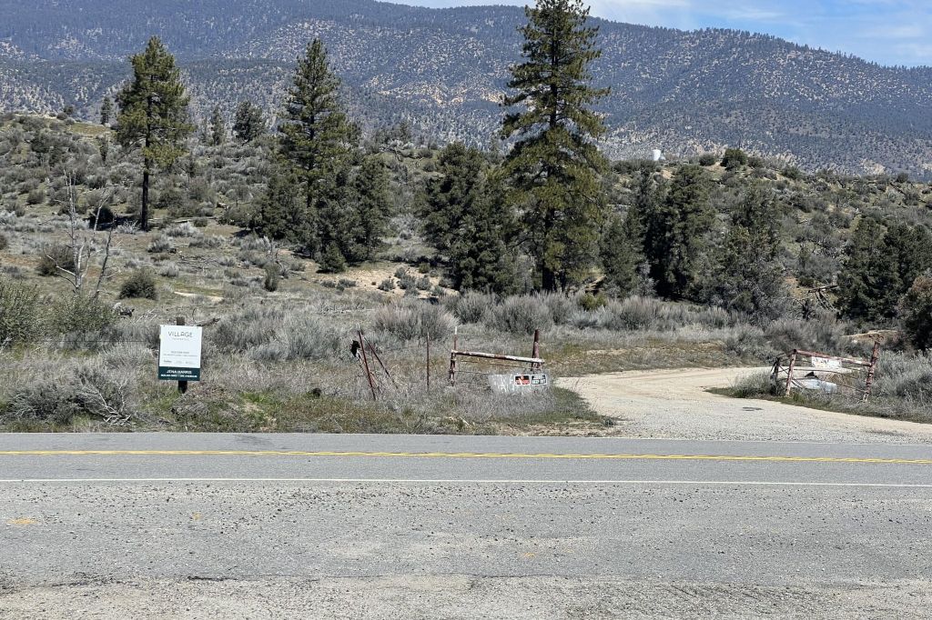 Property photo 1 of 2