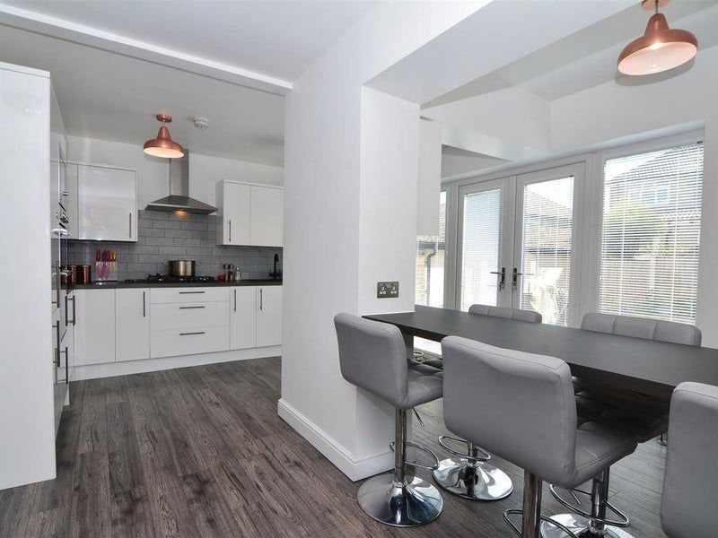 Property photo 3 of 10 88918287