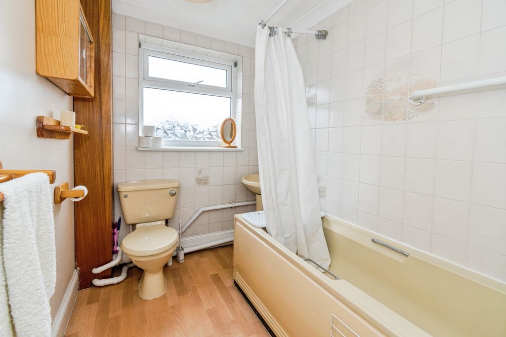 Property photo 3 of 18 Pbox-Img.Jpg