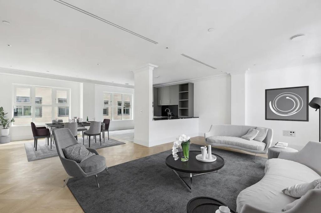 Property photo 1 of 13 E4594A93Cf79F79136683d720100d2Db.Png