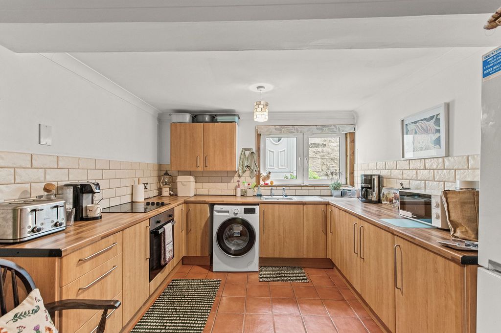 Additional image 8 of 2 bed flat for saleSea Yetts, Blackness EH49