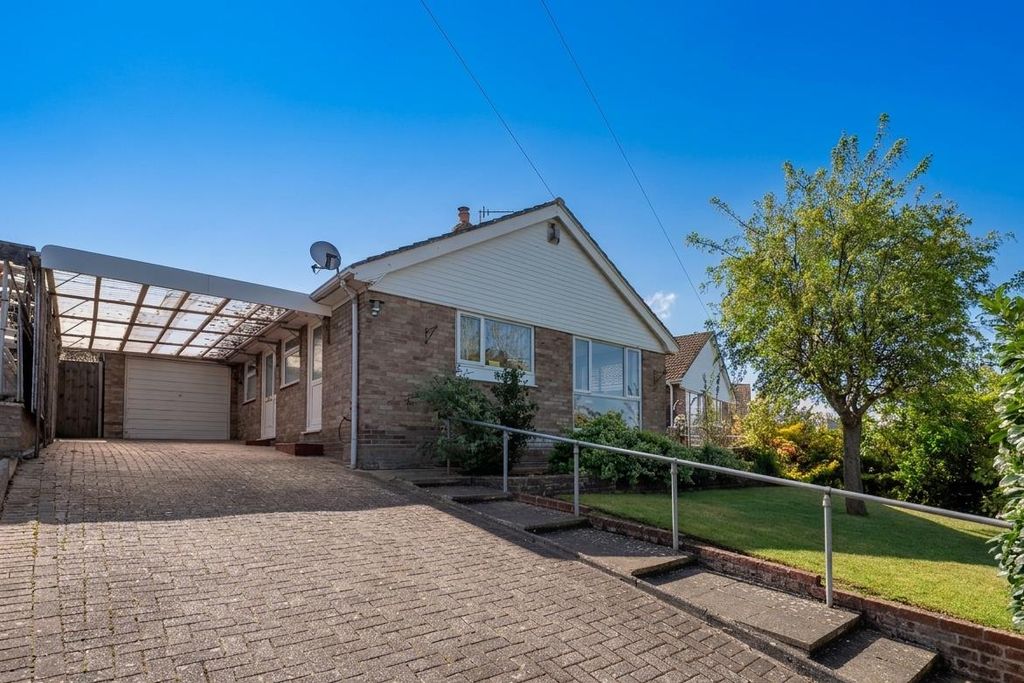 Property photo 1 of 18 Front