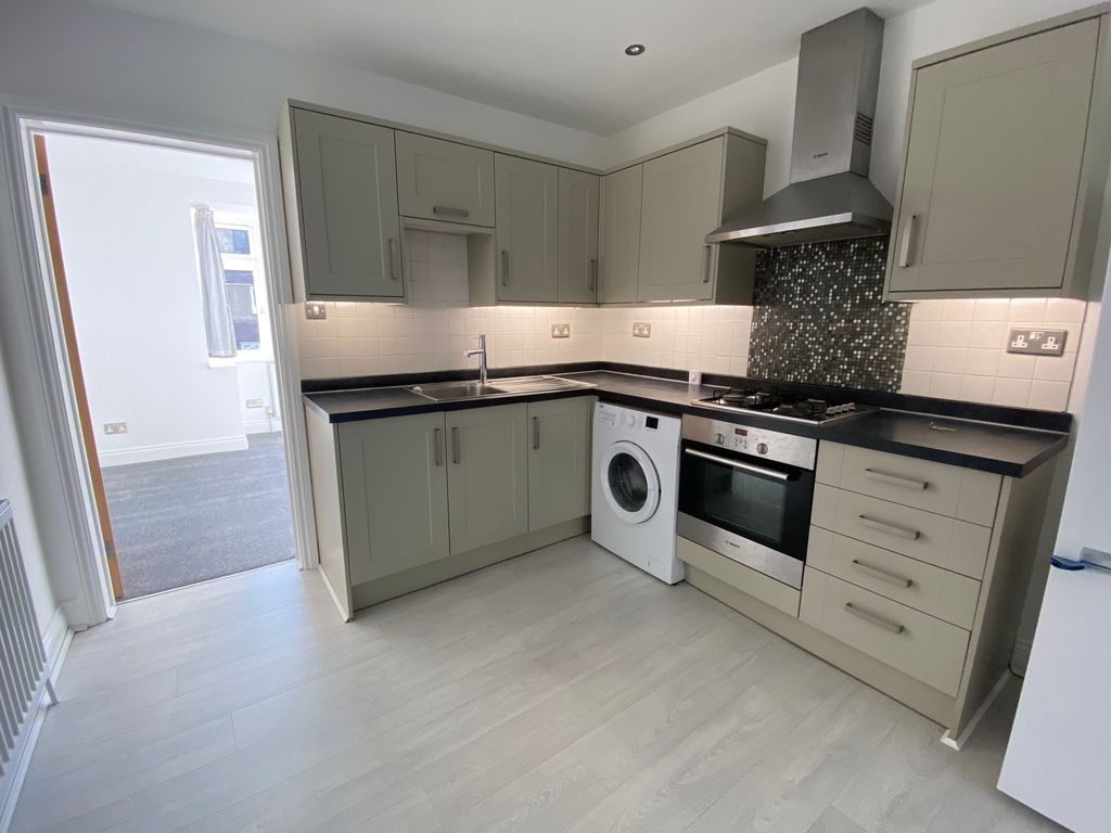 Property photo 2 of 11 Exterior