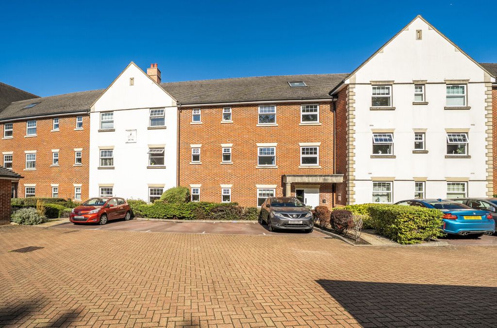 Property photo 1 of 16 Main Building