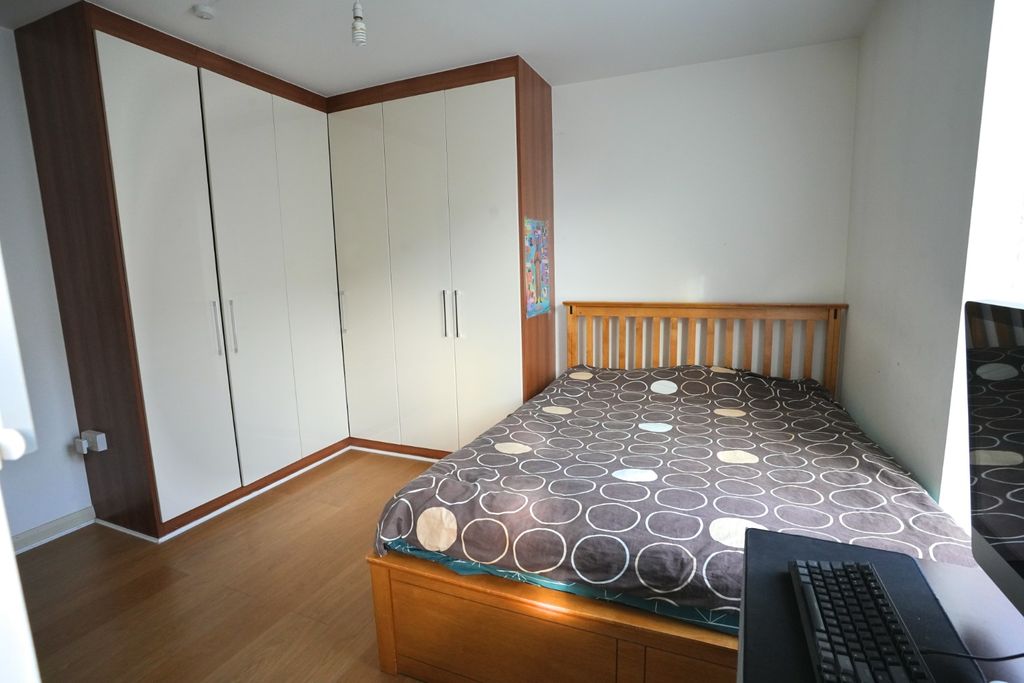 Property photo 2 of 12 4024723