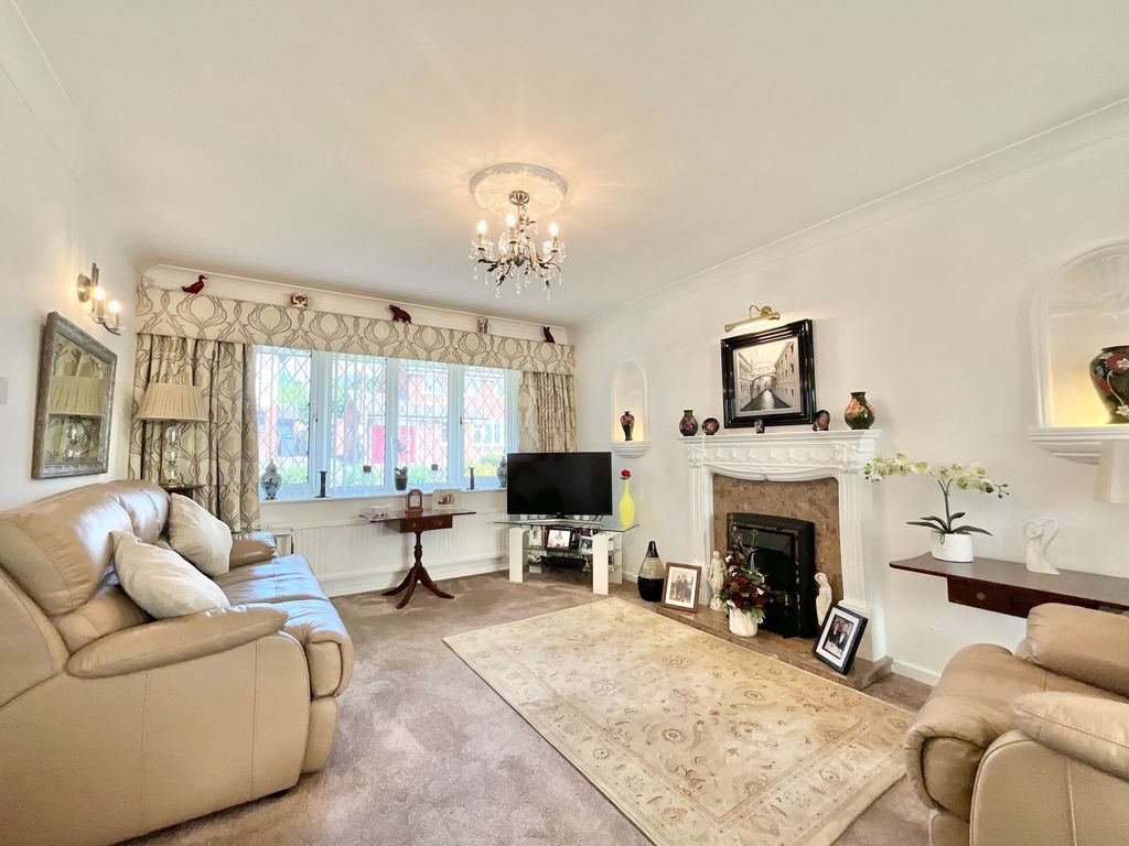 Property photo 2 of 22