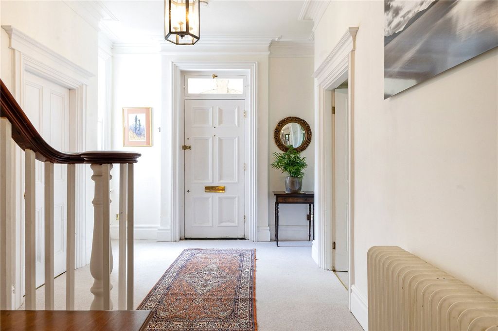 Property photo 3 of 17 Hall