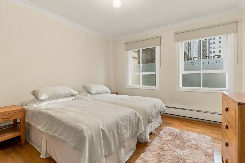 Property photo 3 of 11 Picture No. 09