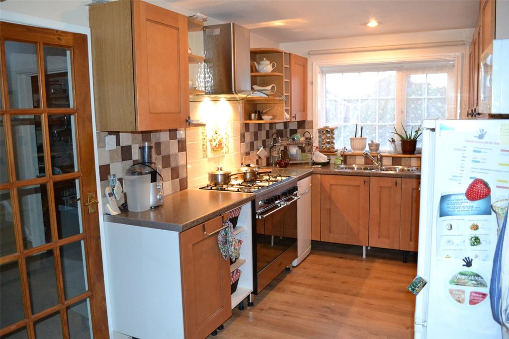 Property photo 3 of 20 Picture No. 29
