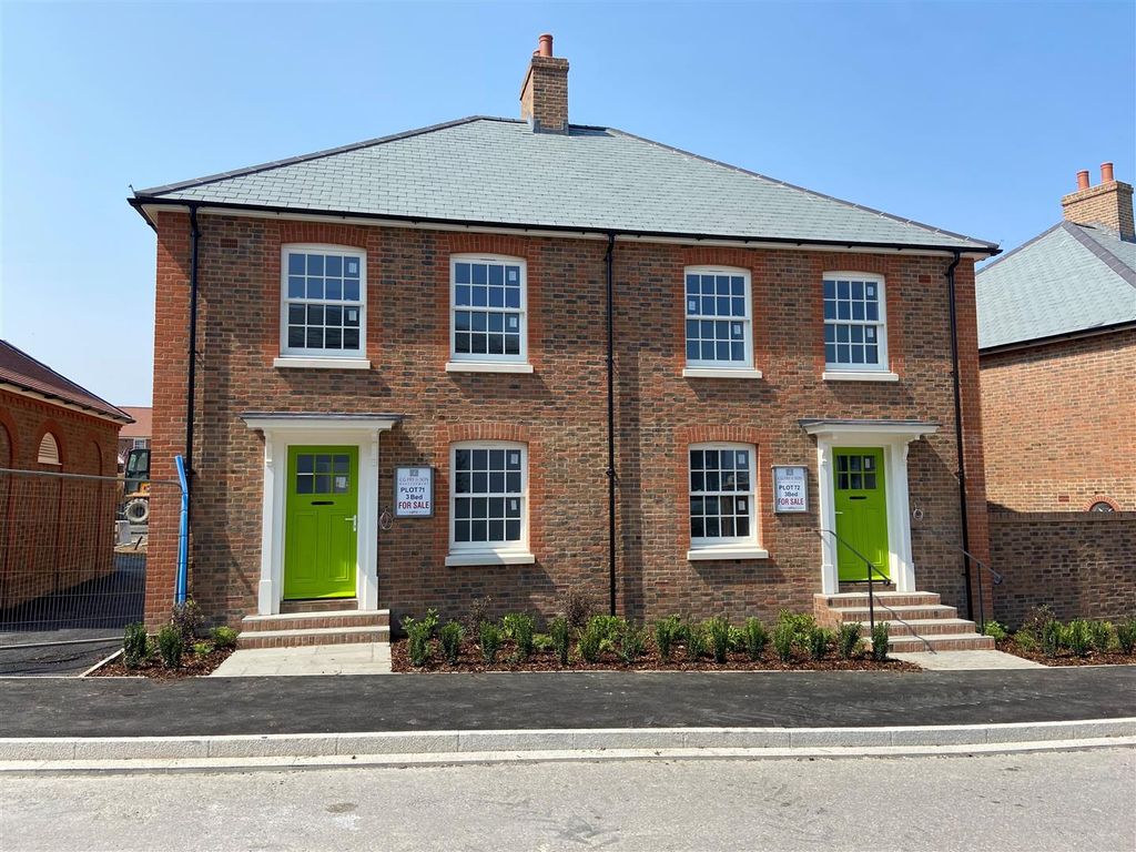 Property photo 1 of 15 Plot 71