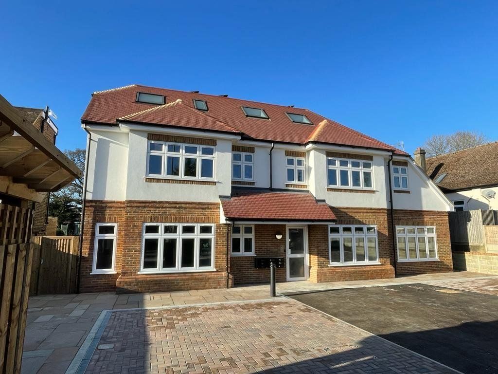 Property photo 1 of 21