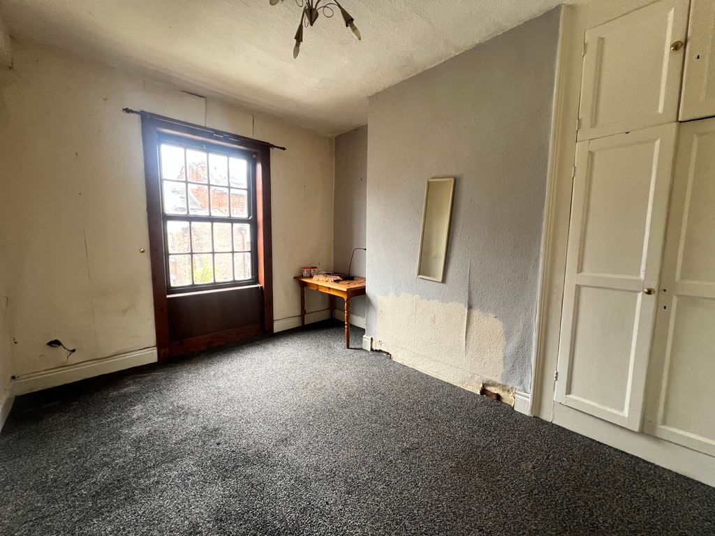 Property photo 3 of 6 Img_2605