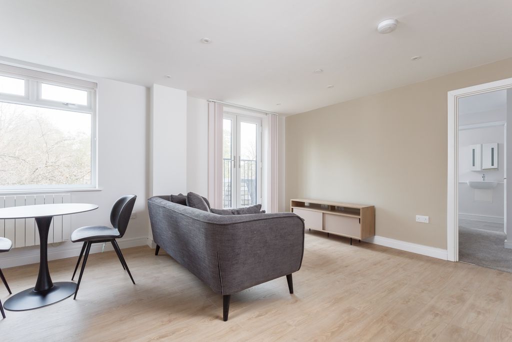 Property photo 2 of 5