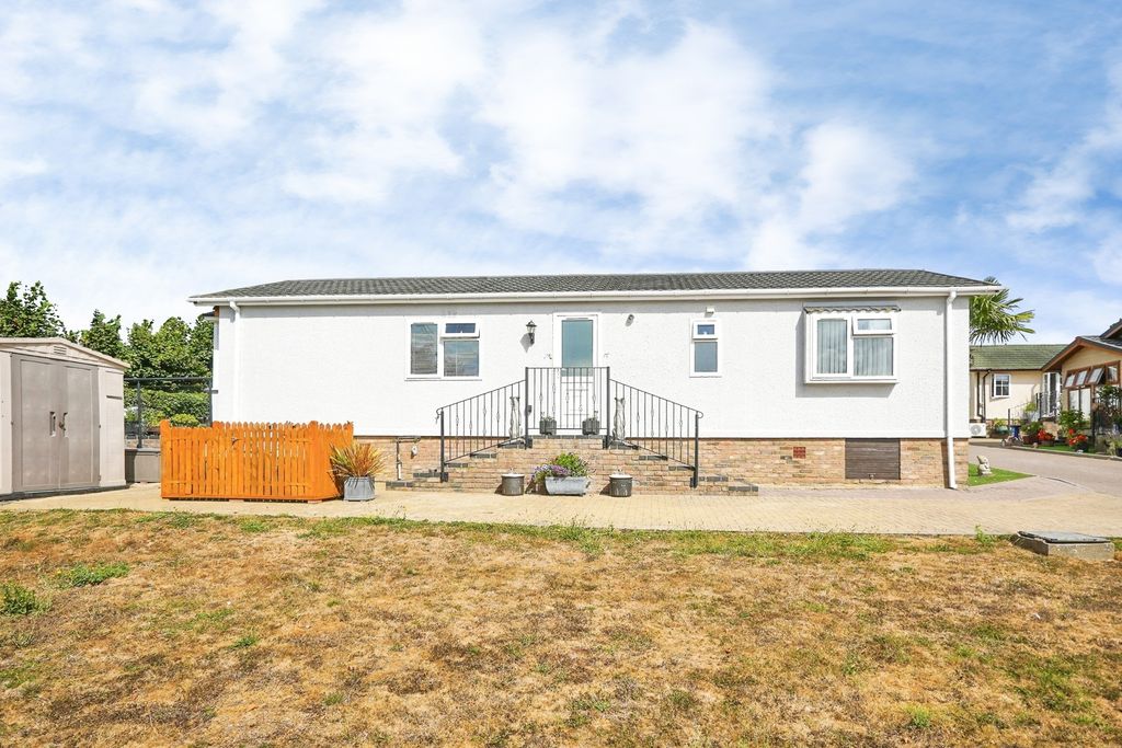 Property photo 2 of 19 Pbox-Img.Jpg