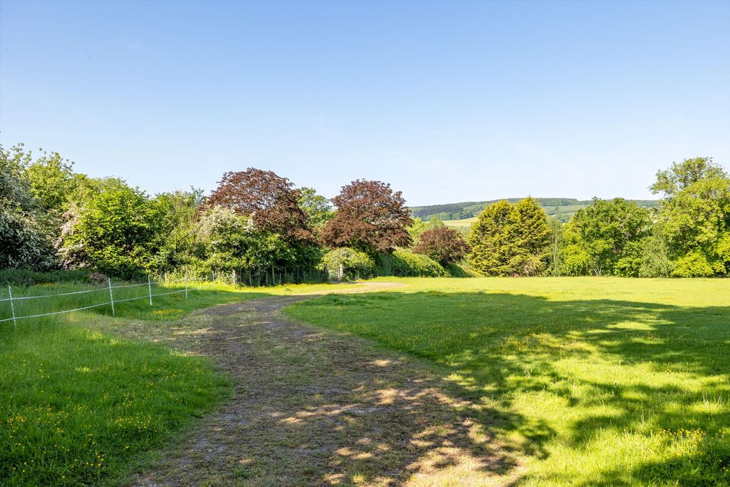 Property photo 3 of 7 Image