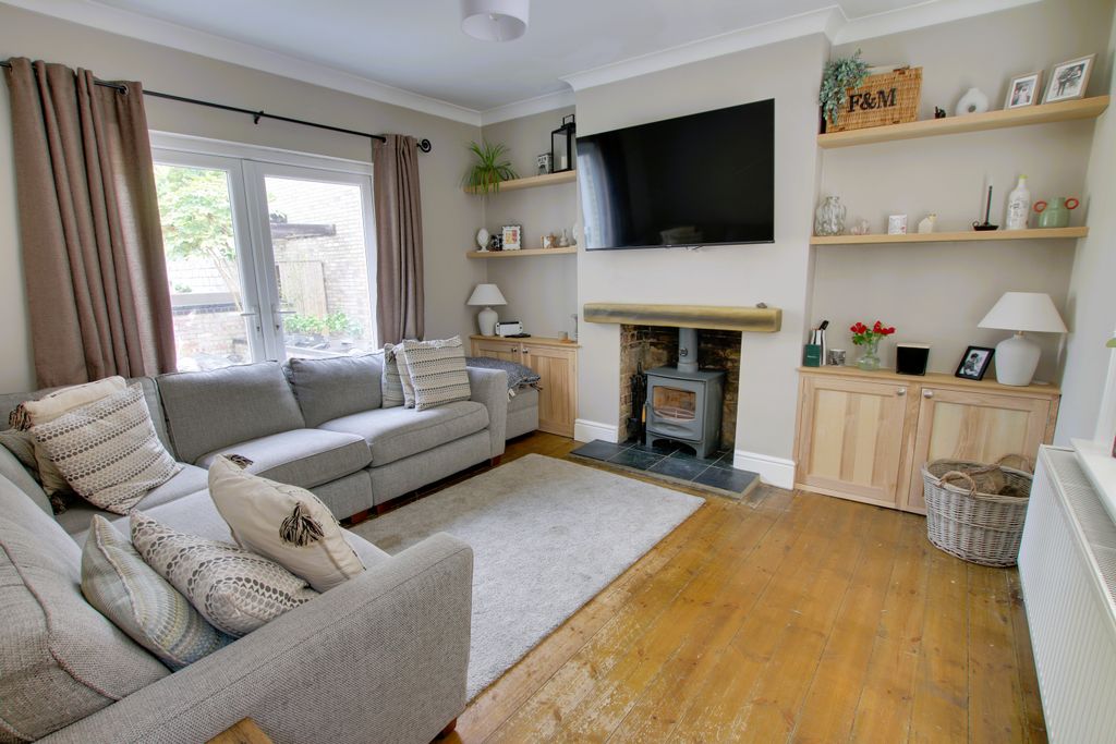 Property photo 3 of 19