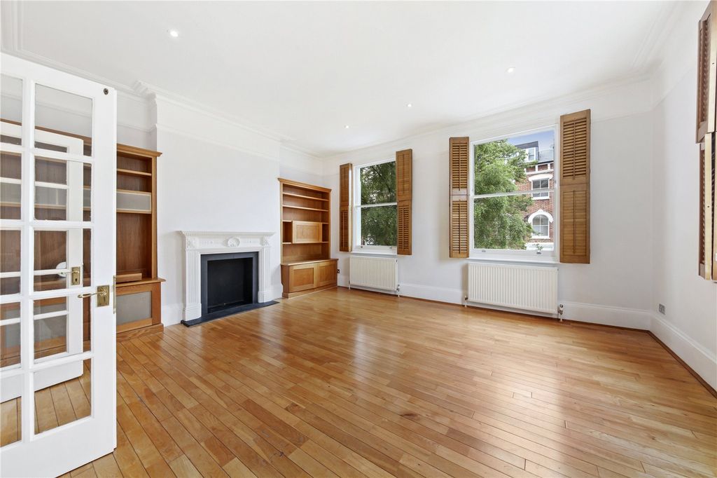 Property photo 2 of 13