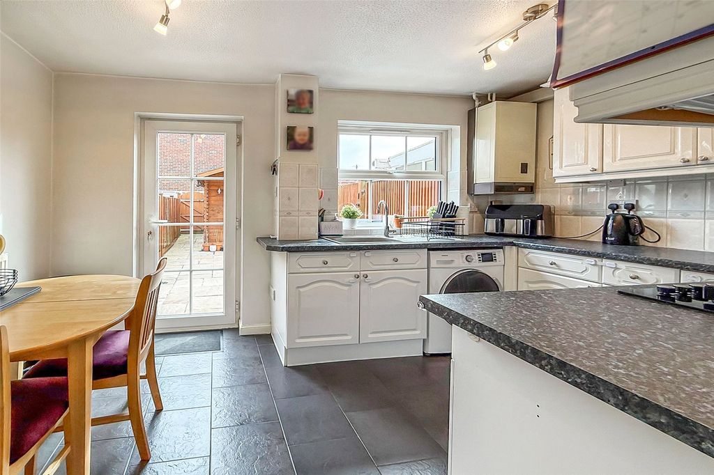 Property photo 3 of 14 Picture No. 25