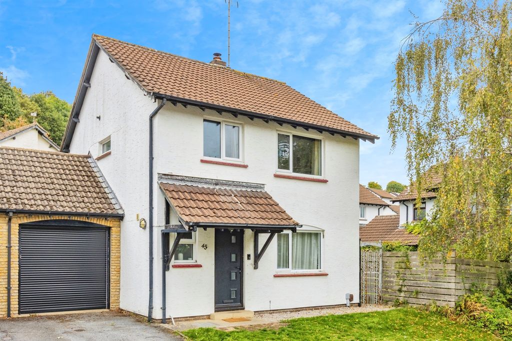 Property photo 1 of 20