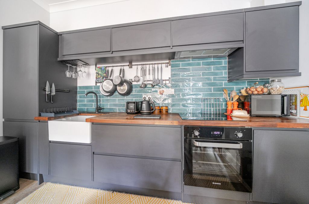 Property photo 3 of 17 1478319-25-6A3518...