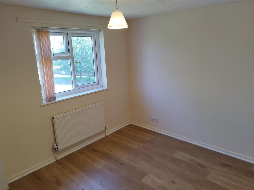 Property photo 3 of 8 6.Jpg