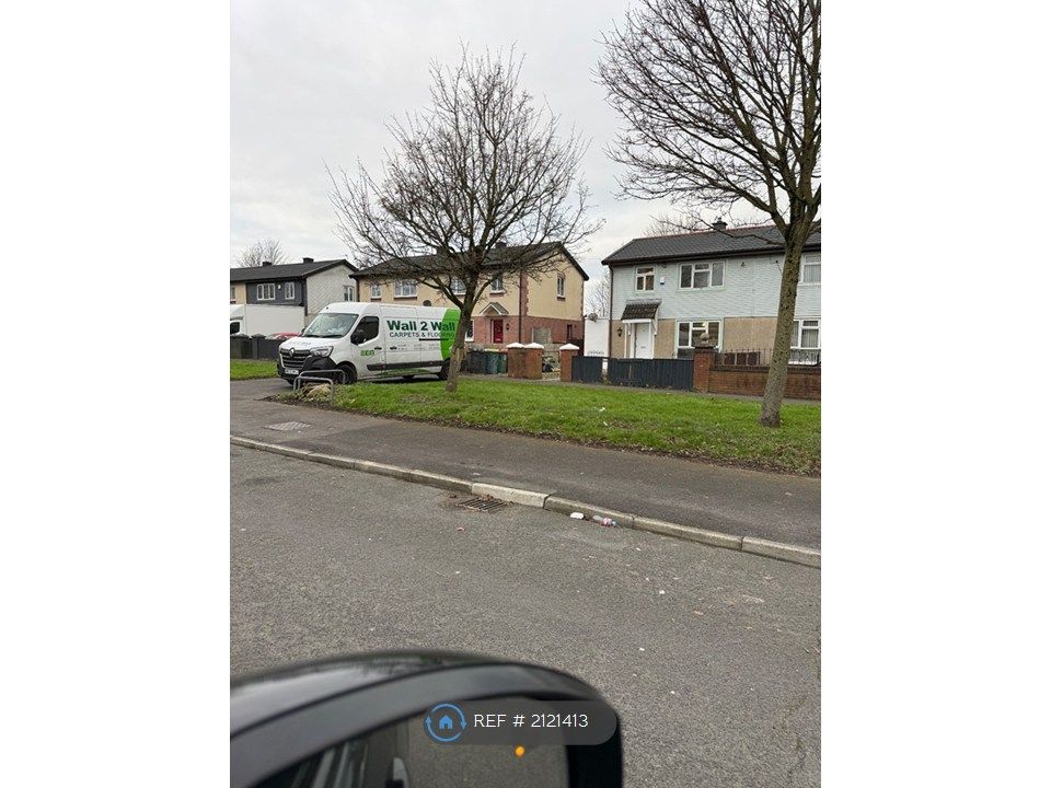 Property photo 1 of 32