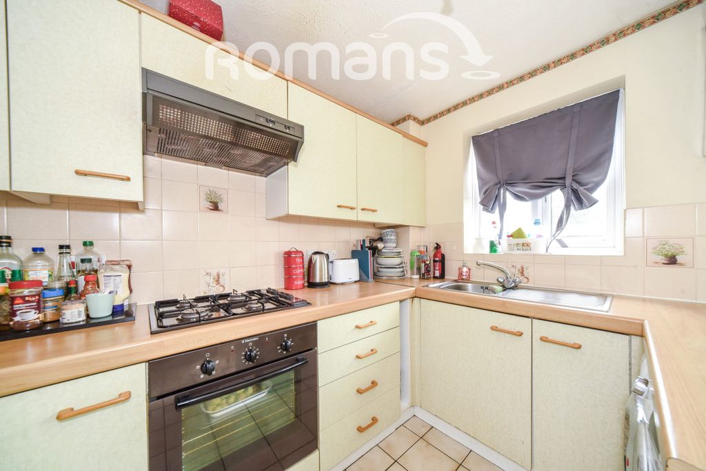 Property photo 2 of 10 6F4d0B7B-8d60-4F80-8