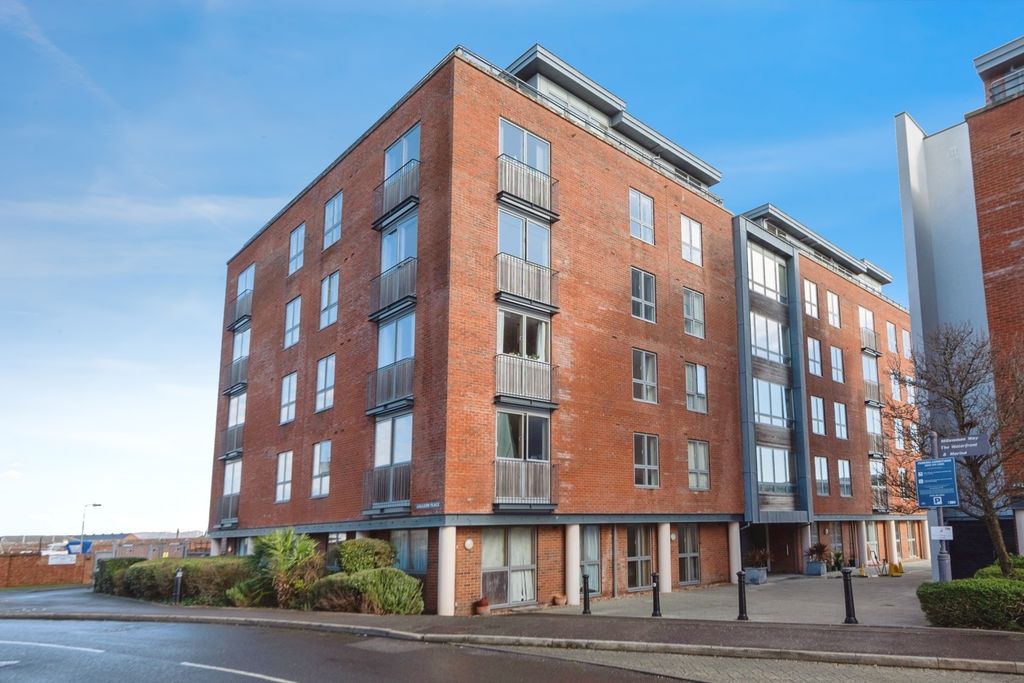 Property photo 1 of 17 Pbox-Img.Jpg