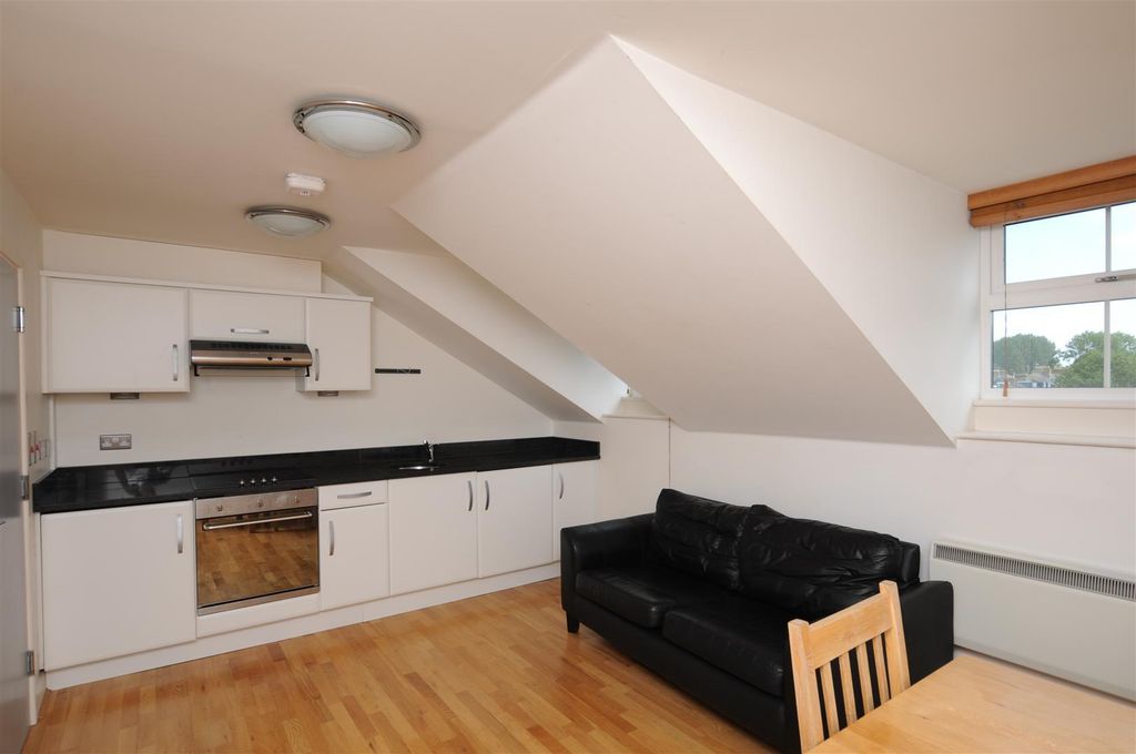 Property photo 2 of 4