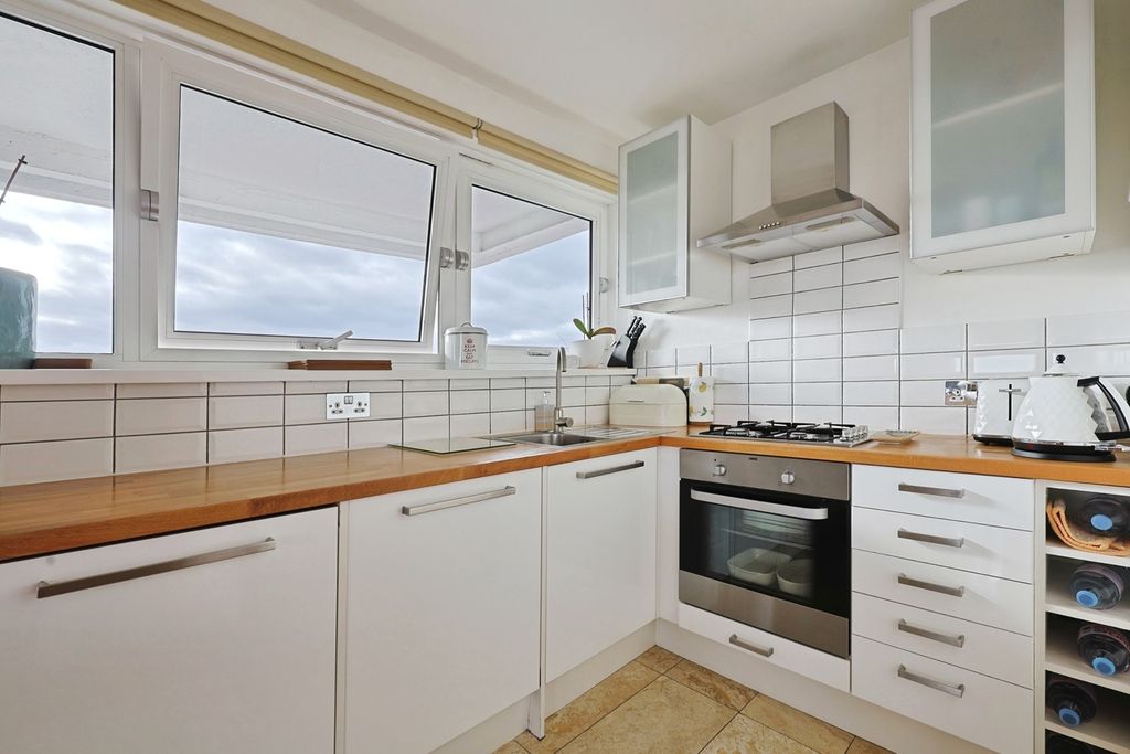 Property photo 1 of 18 Pbox-Img.Jpg
