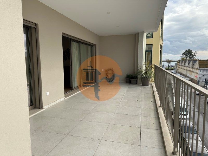 Property photo 1 of 48