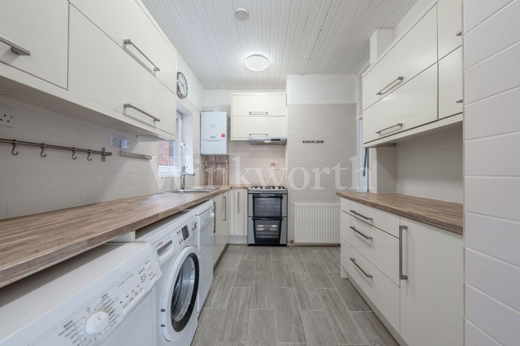 Property photo 3 of 12 Picture No. 20