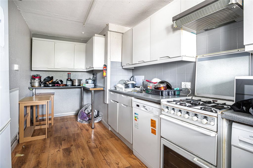 Property photo 2 of 12 Picture No. 05